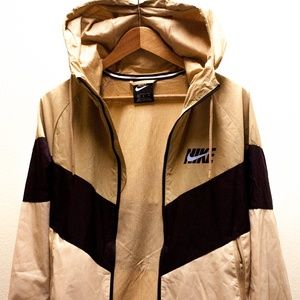 Men's Nike Sportswear Windrunner Jacket Size M